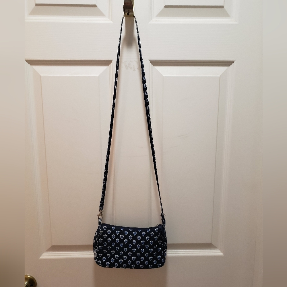 Vera Bradley Vintage small crossbody, Nantucket Navy, EUC